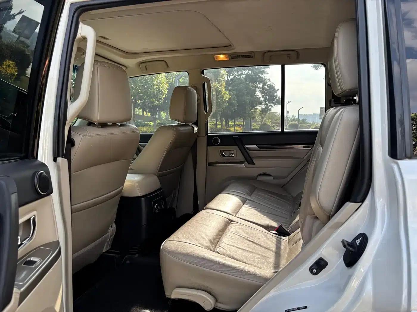 2019 Pajero V97 (Imported) 3.8L Middle East Version — миниатюра 10