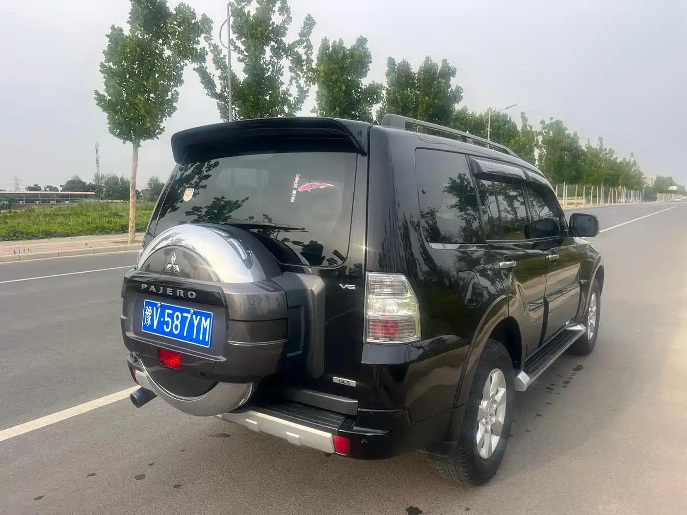 2016 Pajero (Imported) 3.0L Automatic Luxury Edition (National IV Emission Standard) — миниатюра 6