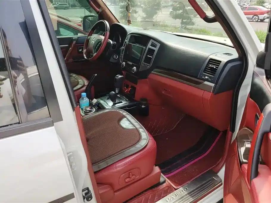 2019 Pajero (Imported) 3.8L Automatic — миниатюра 8
