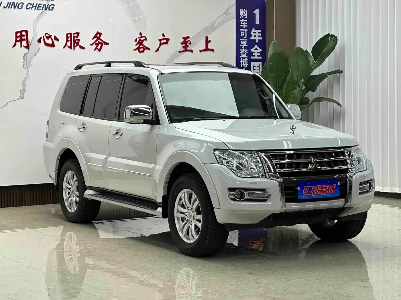 2018 Pajero V97 (Imported) 3.8L GLS Middle East Version — миниатюра 3