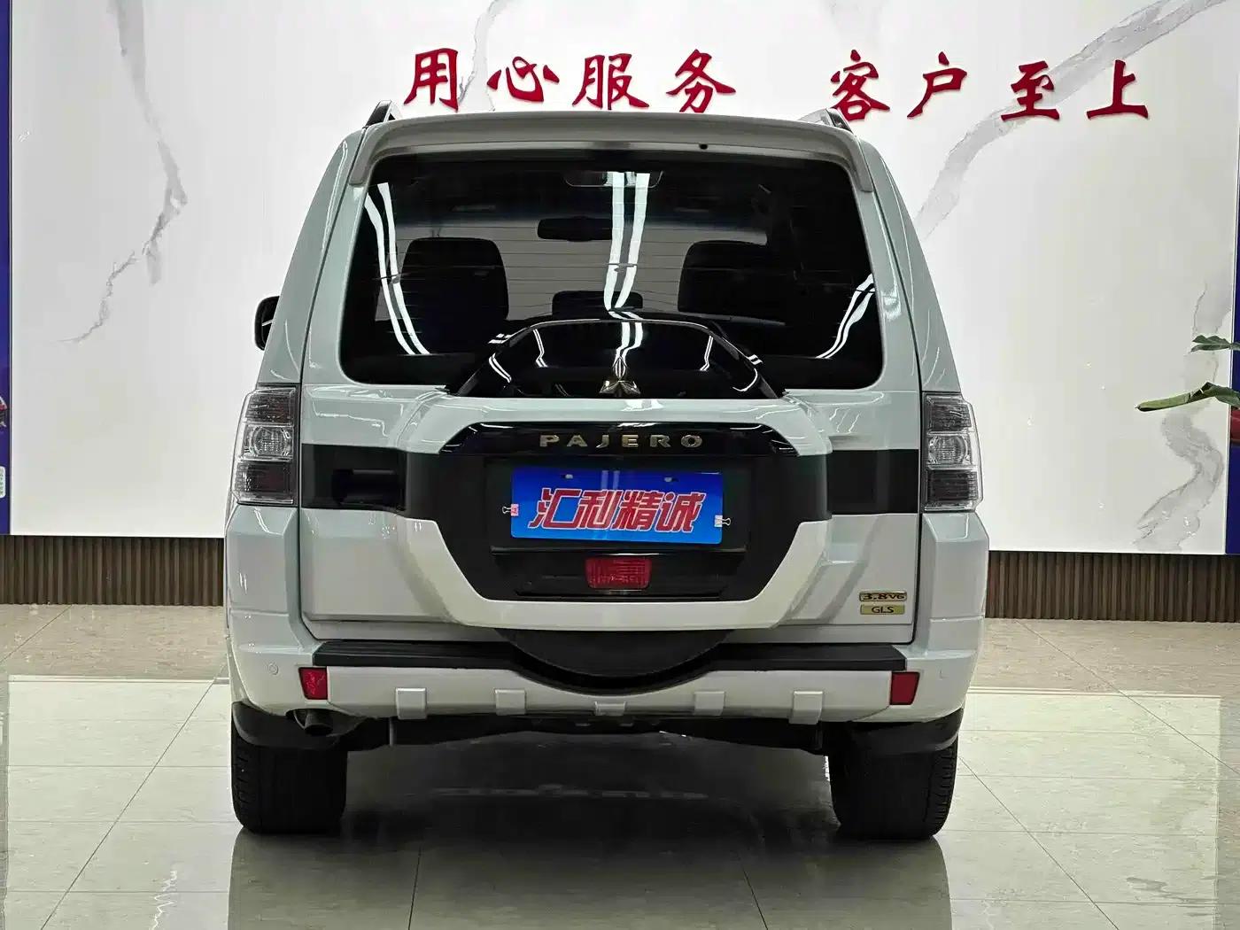 2018 Pajero V97 (Imported) 3.8L GLS Middle East Version — миниатюра 5