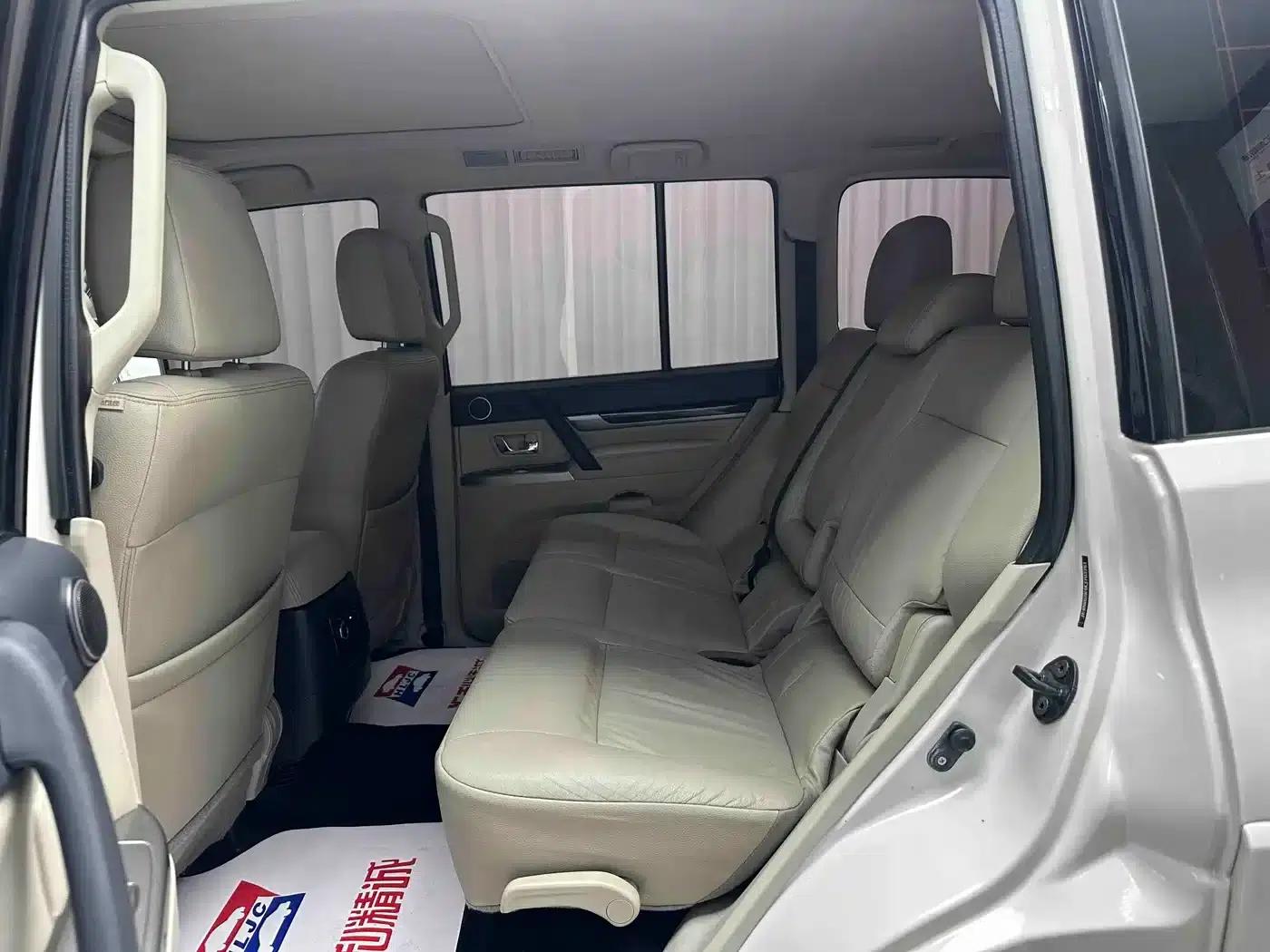 2018 Pajero V97 (Imported) 3.8L GLS Middle East Version — миниатюра 10