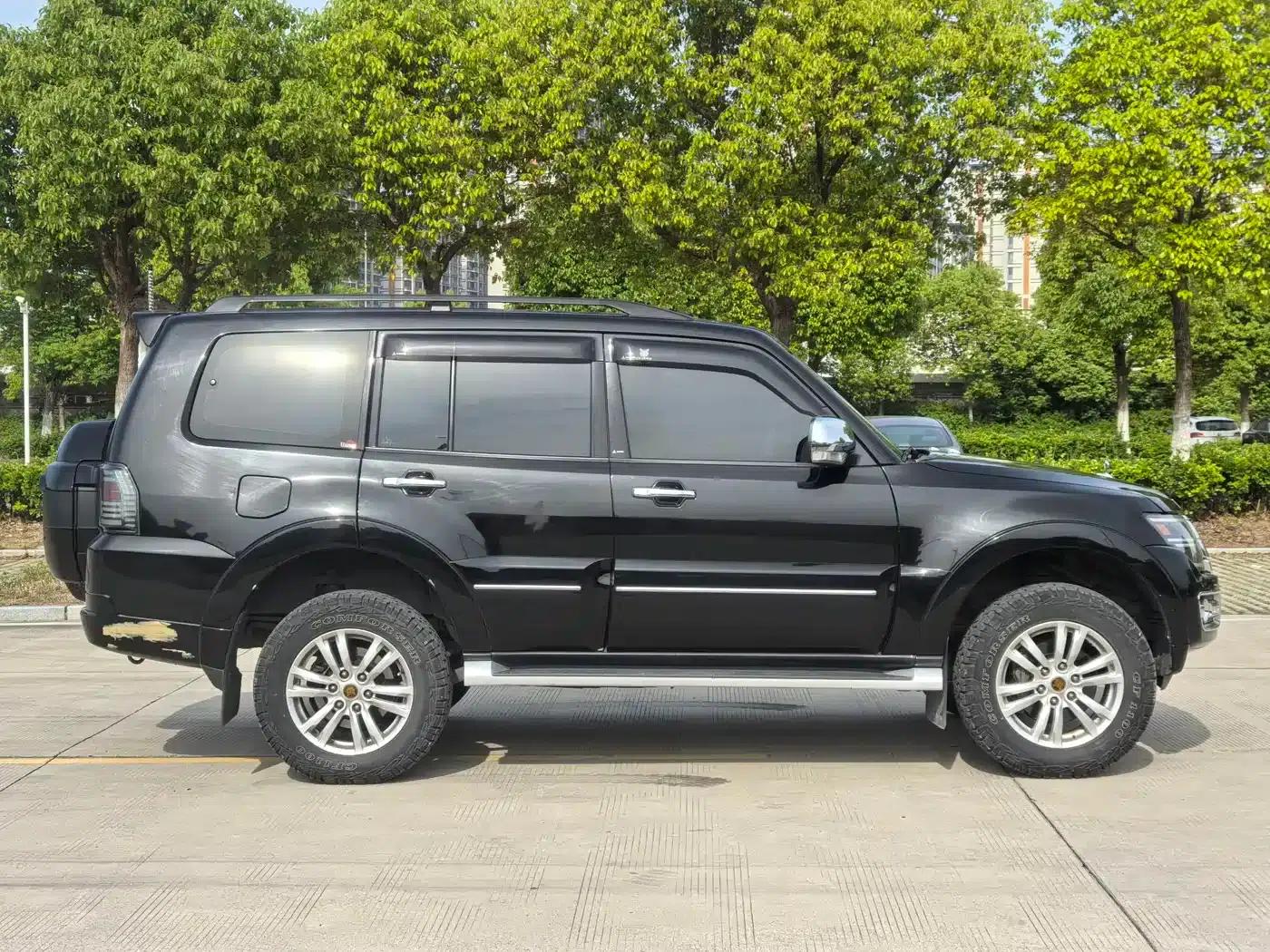 2018 Pajero V97 (Imported) 3.8L Middle East Version — миниатюра 4
