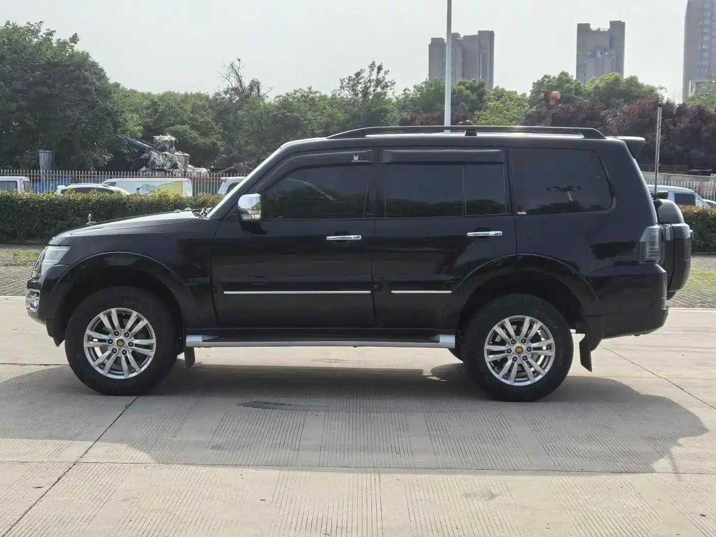 2018 Pajero V97 (Imported) 3.8L Middle East Version — миниатюра 5