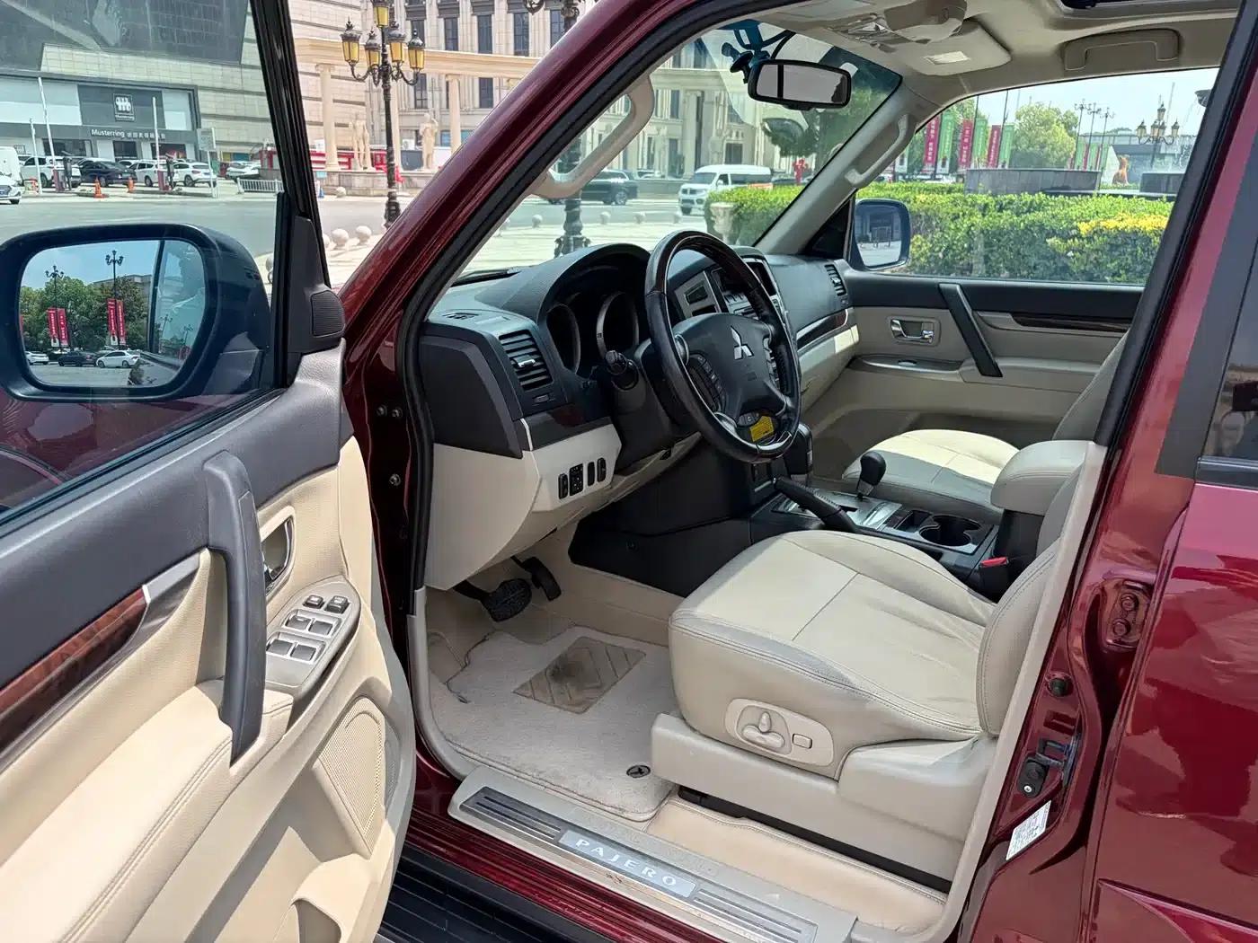 2018 Pajero (Imported) V97 3.8L Automatic — миниатюра 5