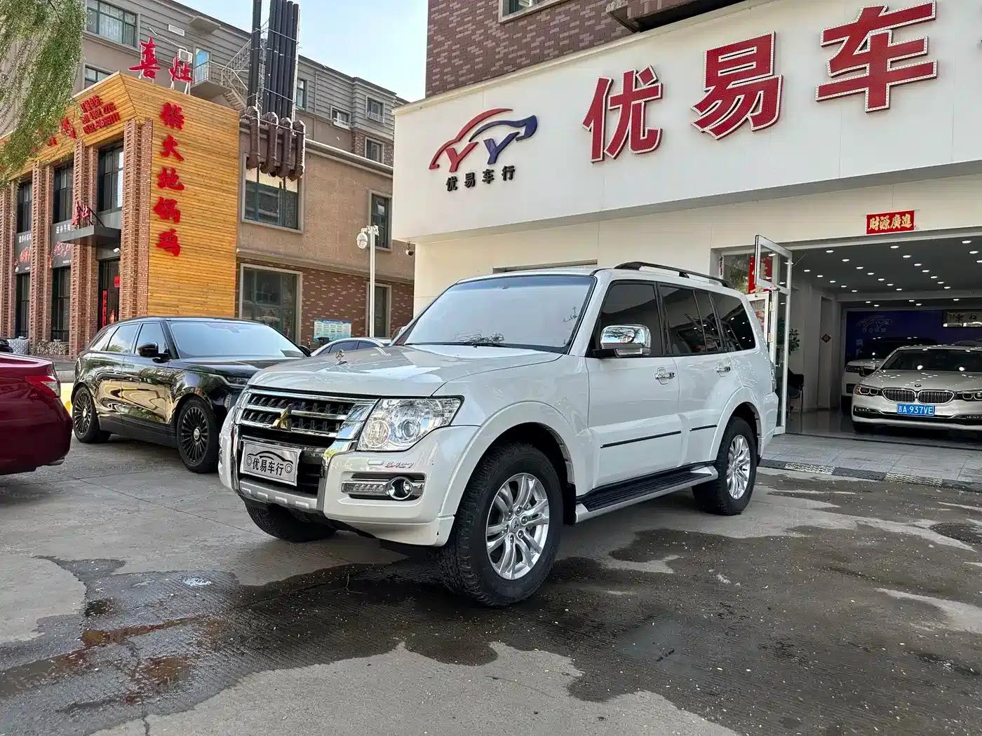 2019 Pajero V97 (Imported) 3.8L Middle East Version — миниатюра 1