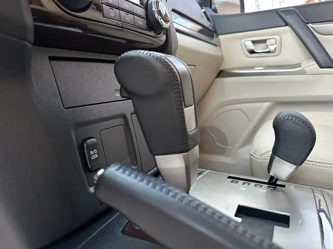 2019 Pajero V97 (Imported) 3.8L Middle East Version — миниатюра 11