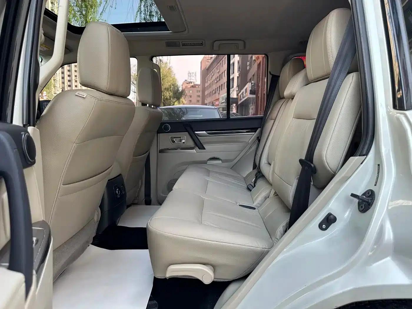 2019 Pajero V97 (Imported) 3.8L Middle East Version — миниатюра 22