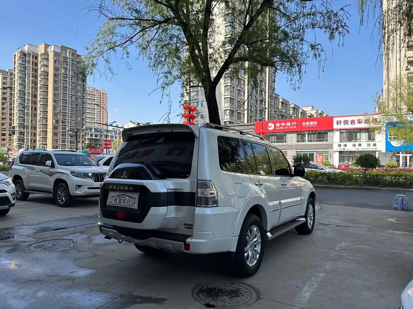 2019 Pajero V97 (Imported) 3.8L Middle East Version — миниатюра 5