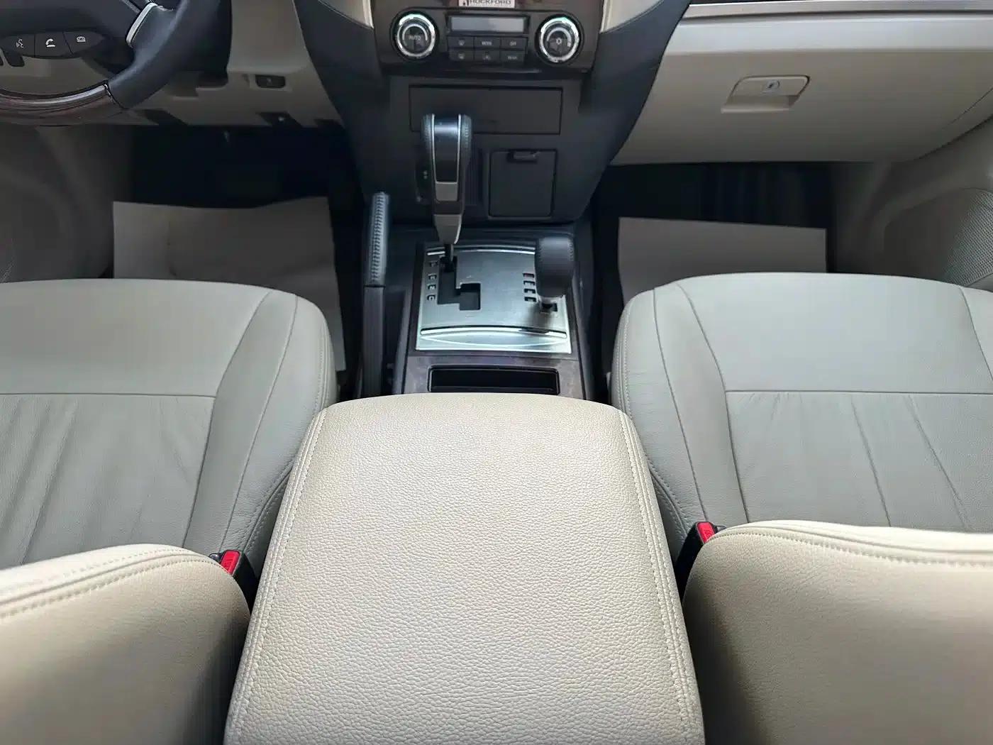 2019 Pajero V97 (Imported) 3.8L Middle East Version — миниатюра 8