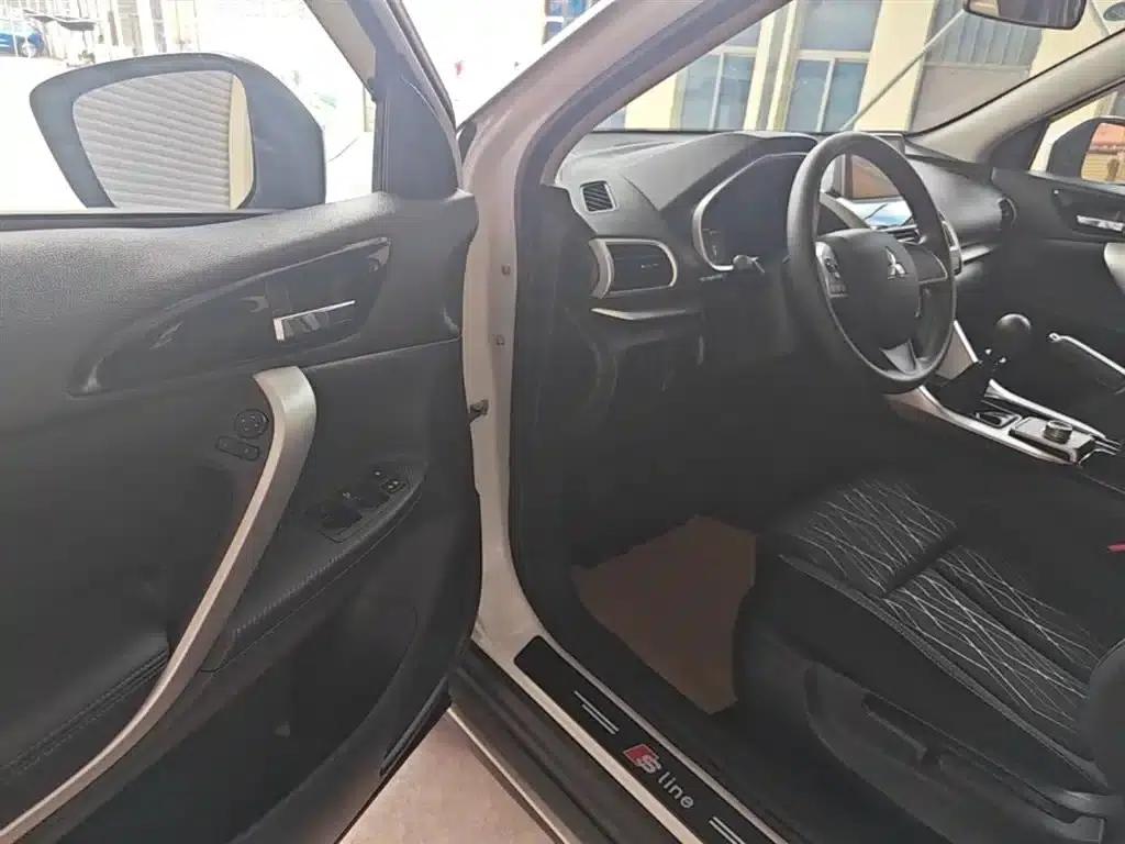 Eclipse Cross 2018 1.5T Manual 2WD Youth Edition — миниатюра 16