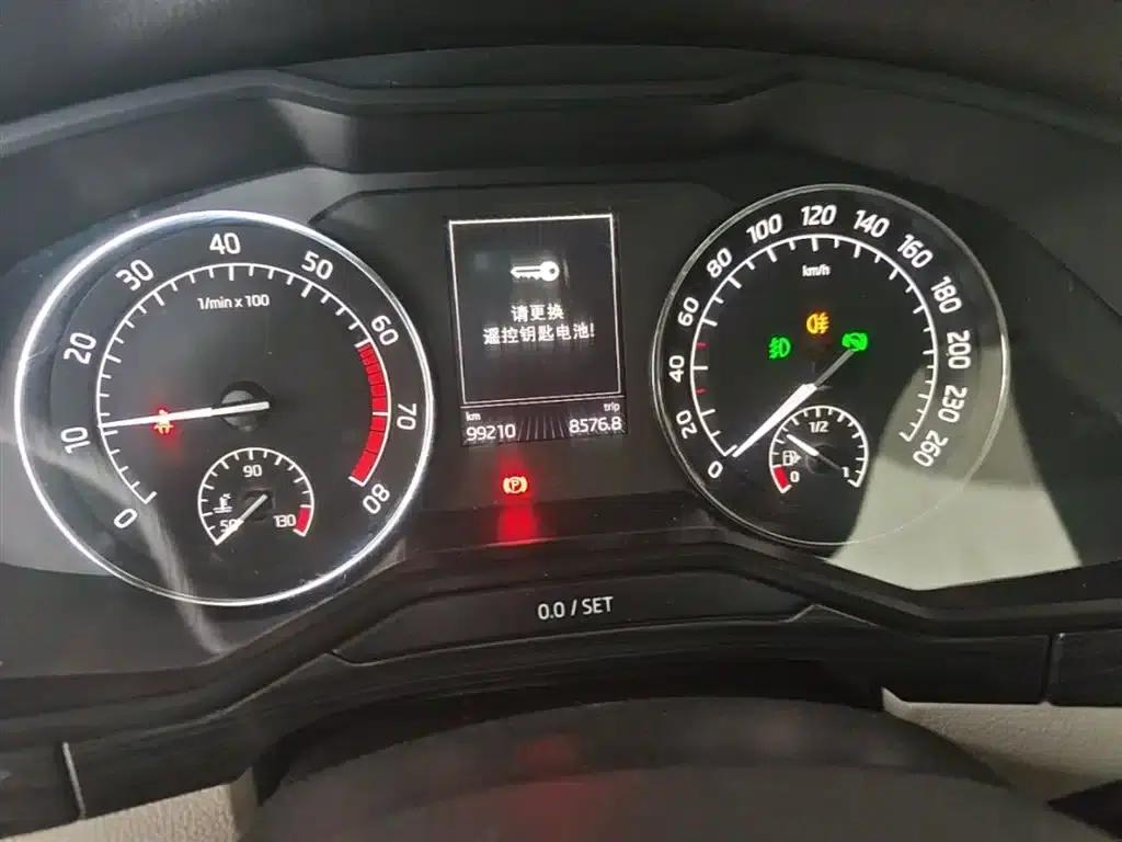 Superb 2016 TSI330 DSG Smart Edition — миниатюра 12