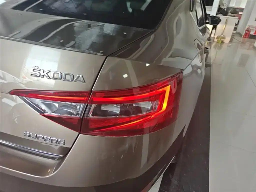 Superb 2016 TSI330 DSG Smart Edition — миниатюра 8