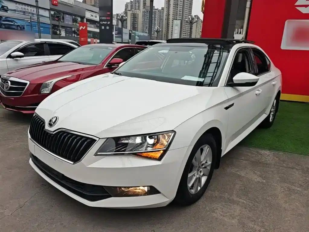 Superb 2013 1.8TSI Automatic Elite Edition — миниатюра 1