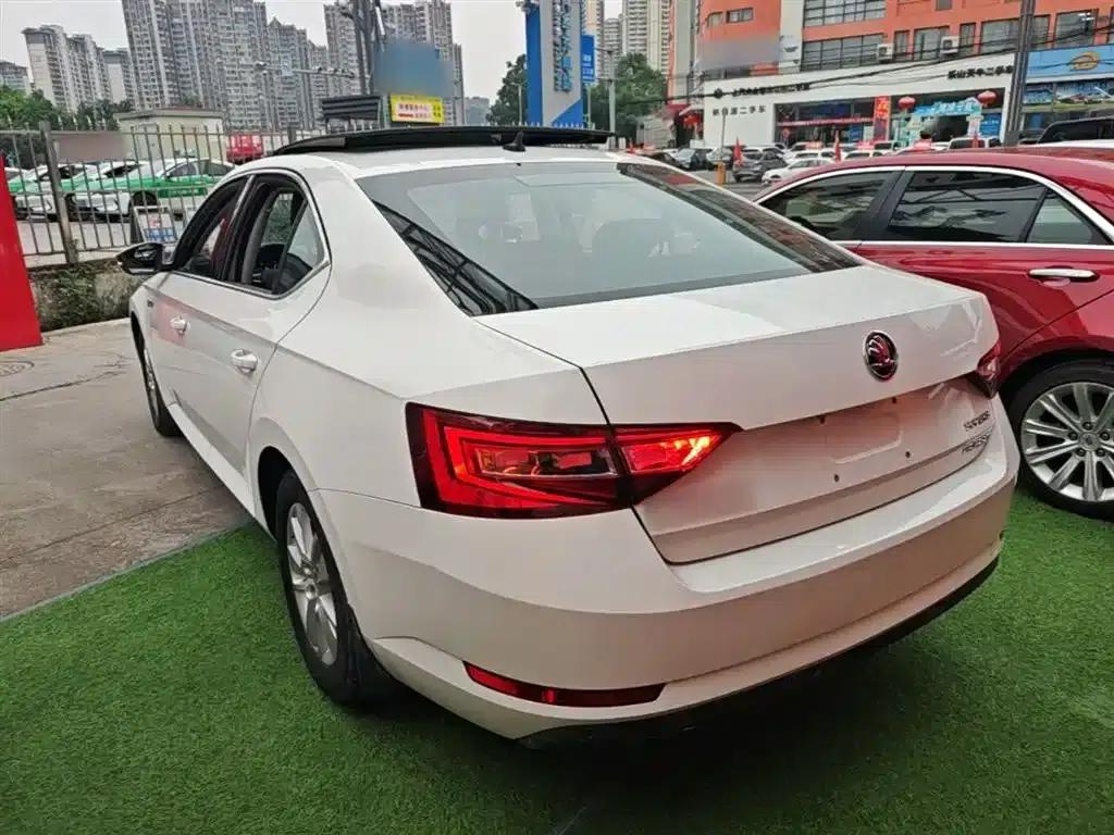 Superb 2013 1.8TSI Automatic Elite Edition — миниатюра 5