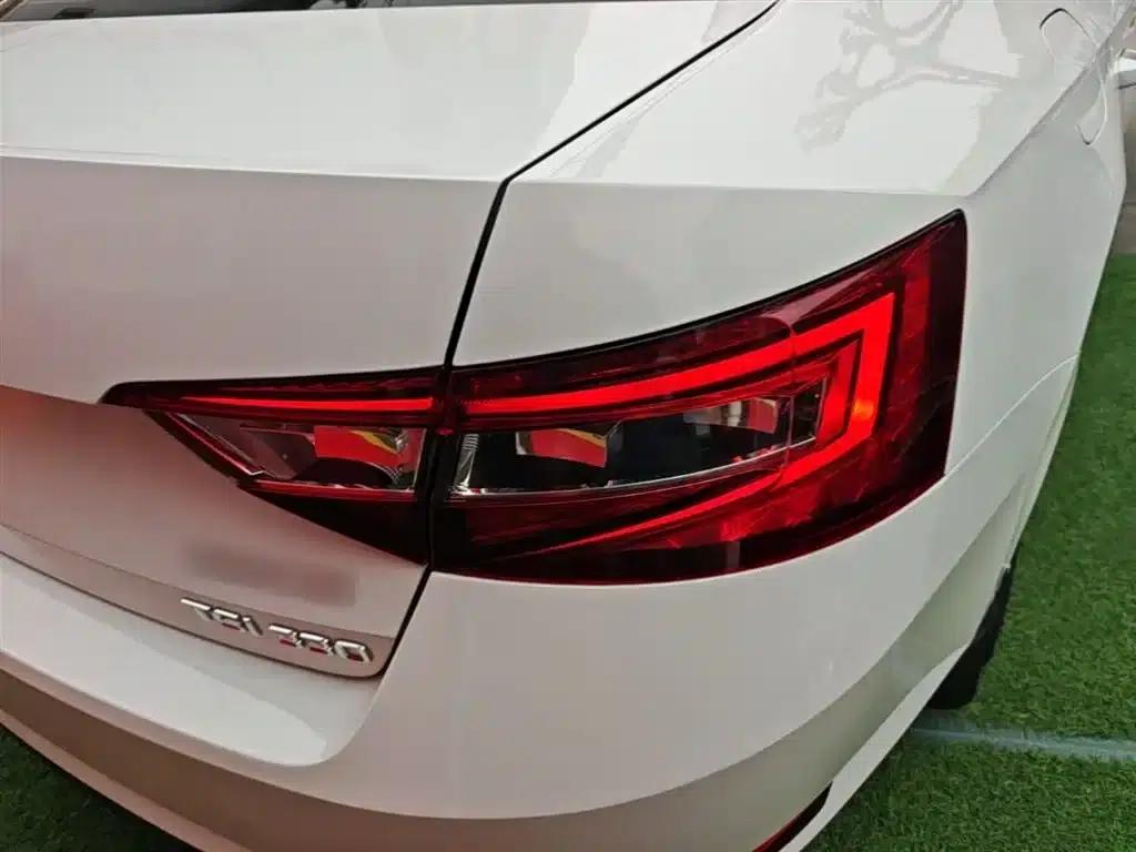 Superb 2013 1.8TSI Automatic Elite Edition — миниатюра 8