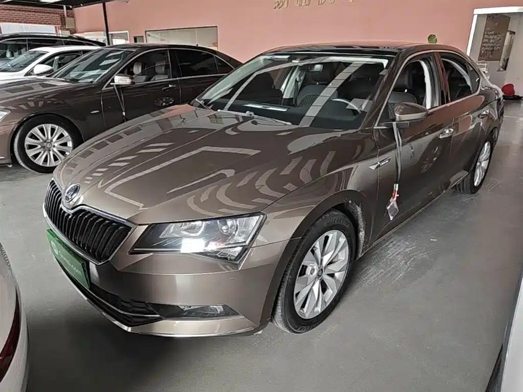 Superb 2019 TSI280 DSG Comfort Edition — миниатюра 2