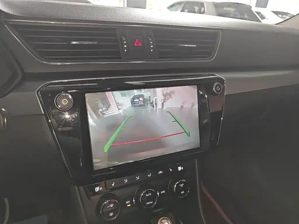 Superb 2019 TSI280 DSG Comfort Edition — миниатюра 13