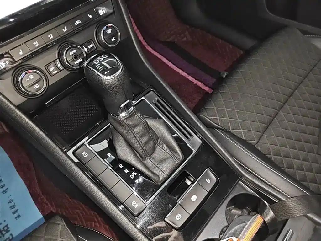 Superb 2019 TSI280 DSG Comfort Edition — миниатюра 14