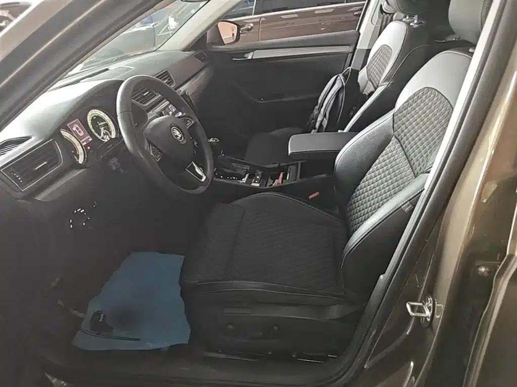 Superb 2019 TSI280 DSG Comfort Edition — миниатюра 15