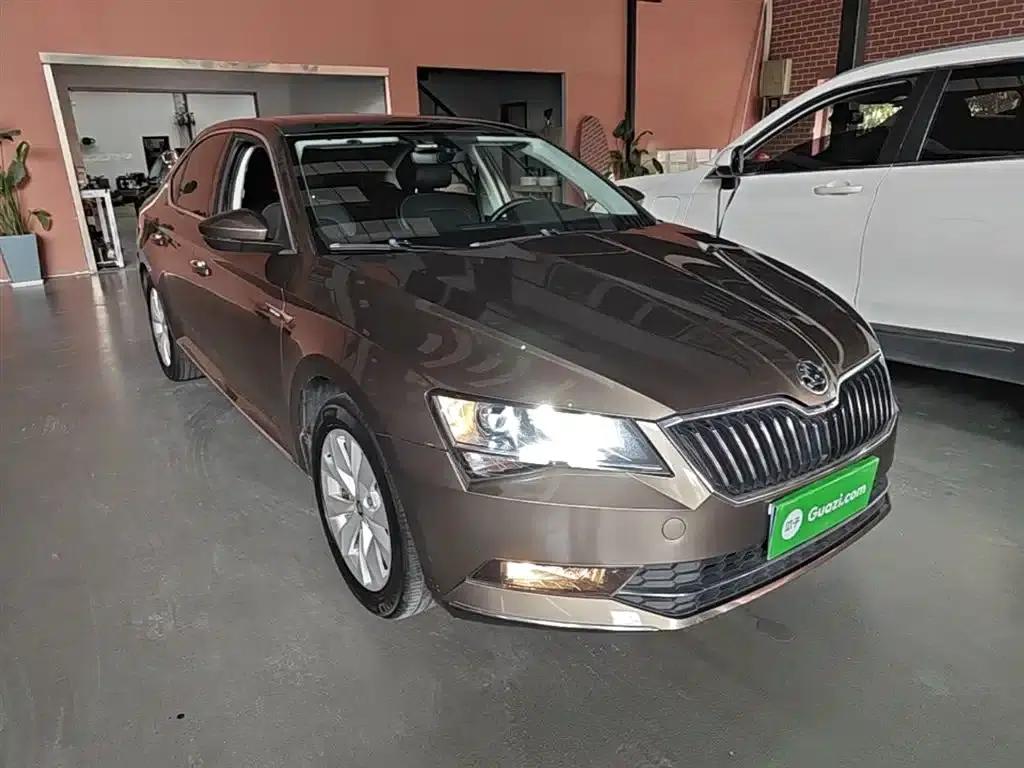 Superb 2019 TSI280 DSG Comfort Edition — миниатюра 4