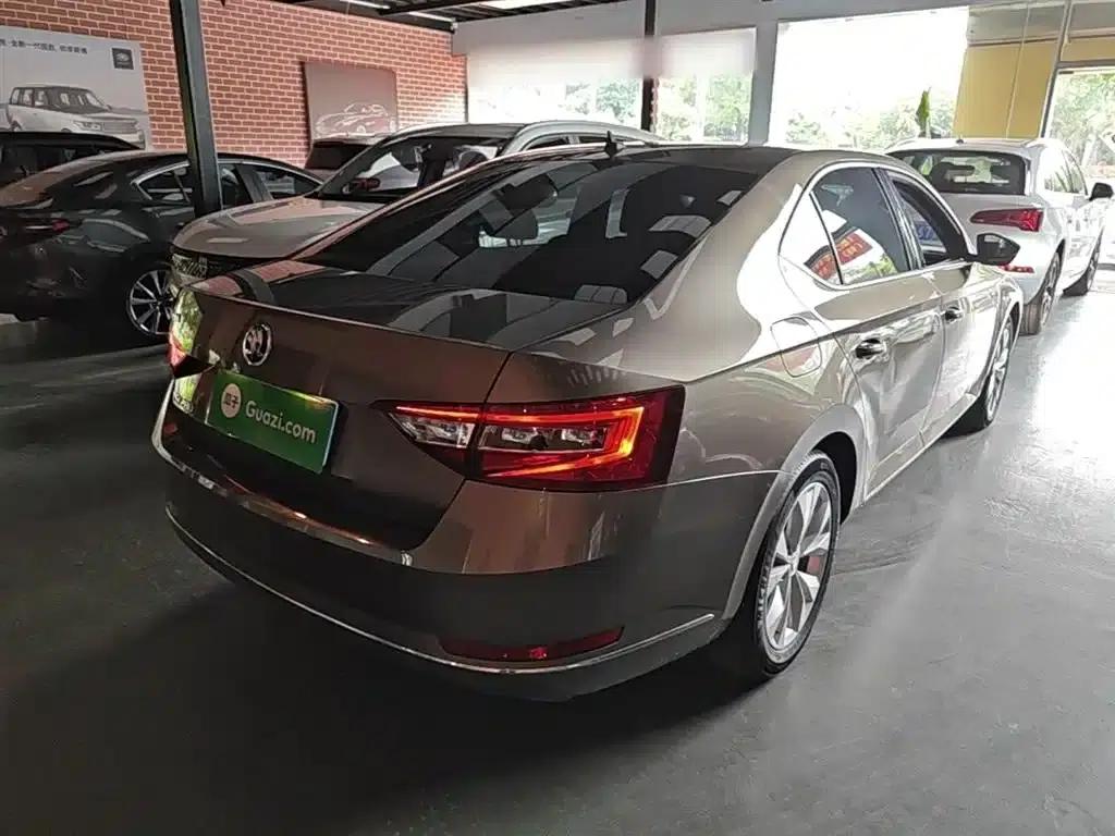 Superb 2019 TSI280 DSG Comfort Edition — миниатюра 7