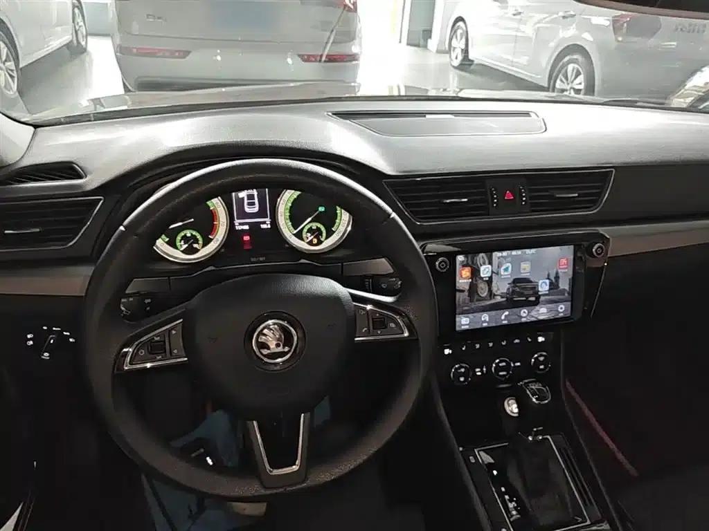 Superb 2019 TSI280 DSG Comfort Edition — миниатюра 10