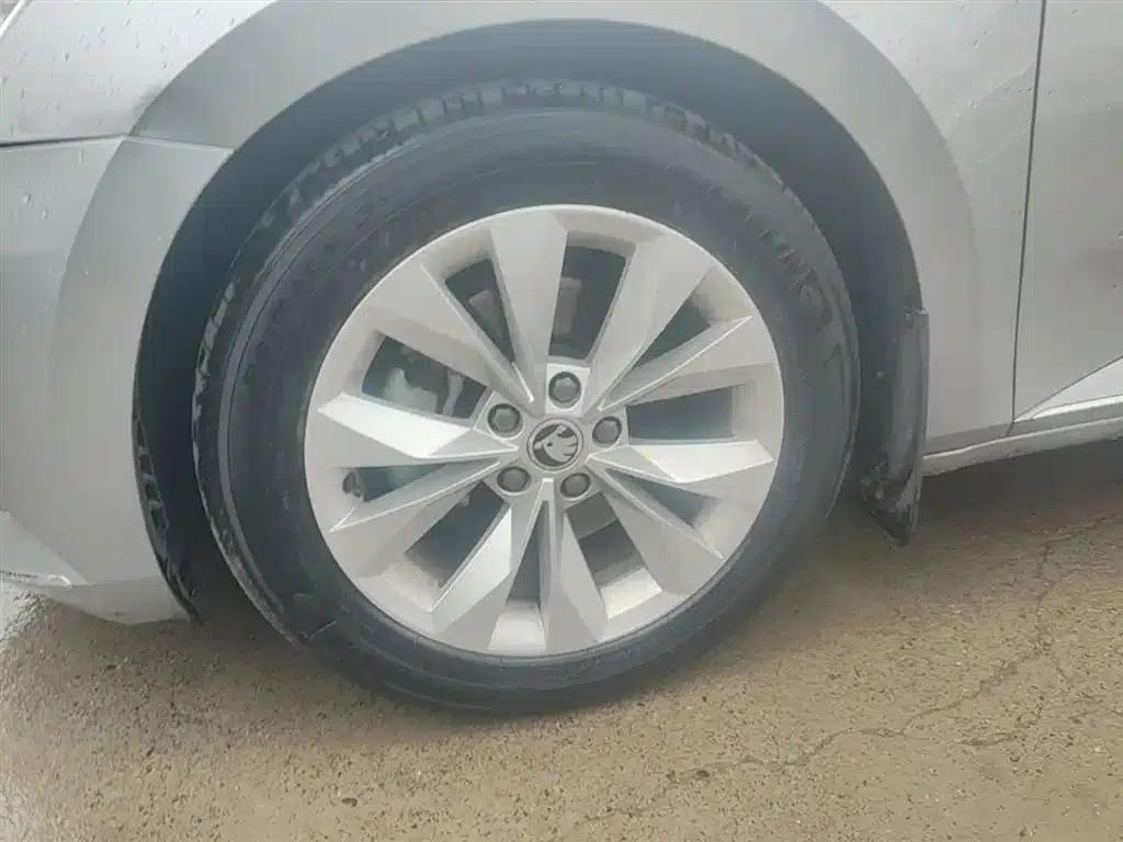Superb 2018 TSI280 DSG Comfort Edition (National V Emission Standard) — миниатюра 23