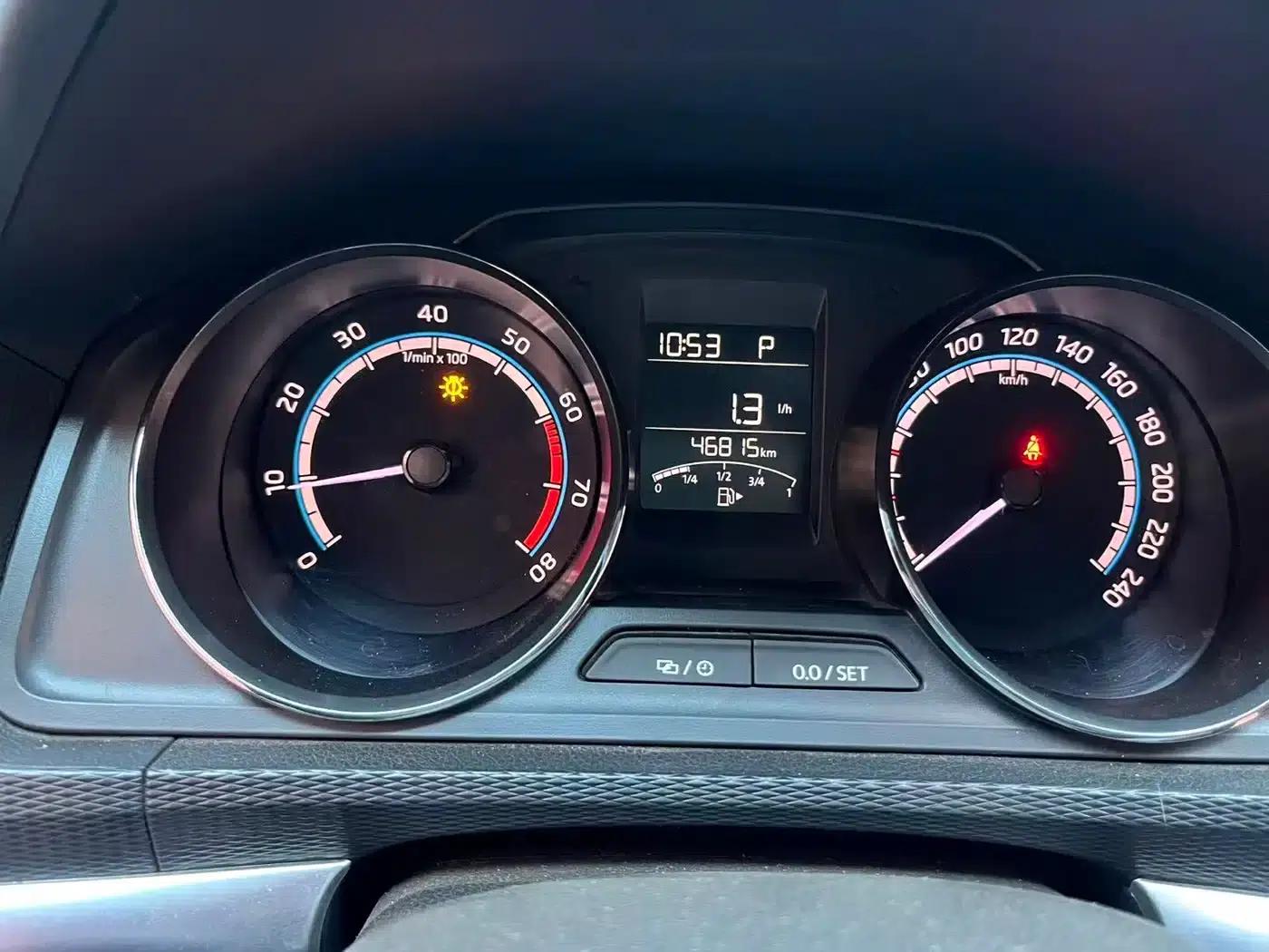 Kamiq 2023 1.5L Automatic Comfort Edition — миниатюра 7