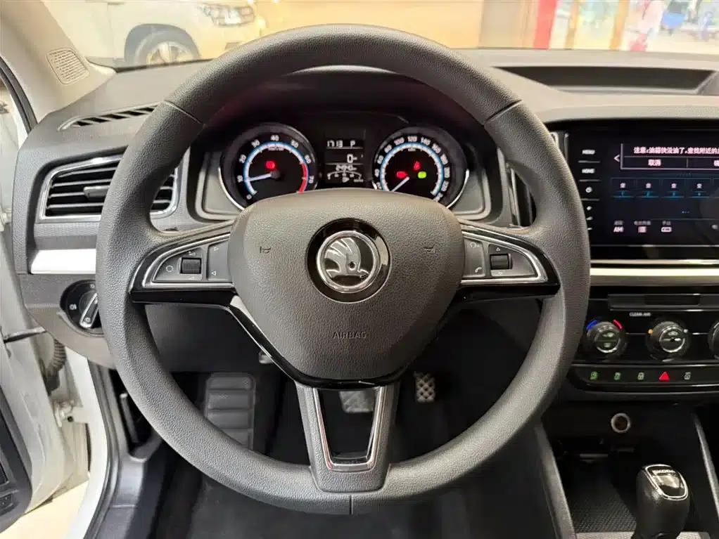 Kamiq 2022 1.5L Automatic Comfort Edition — миниатюра 11