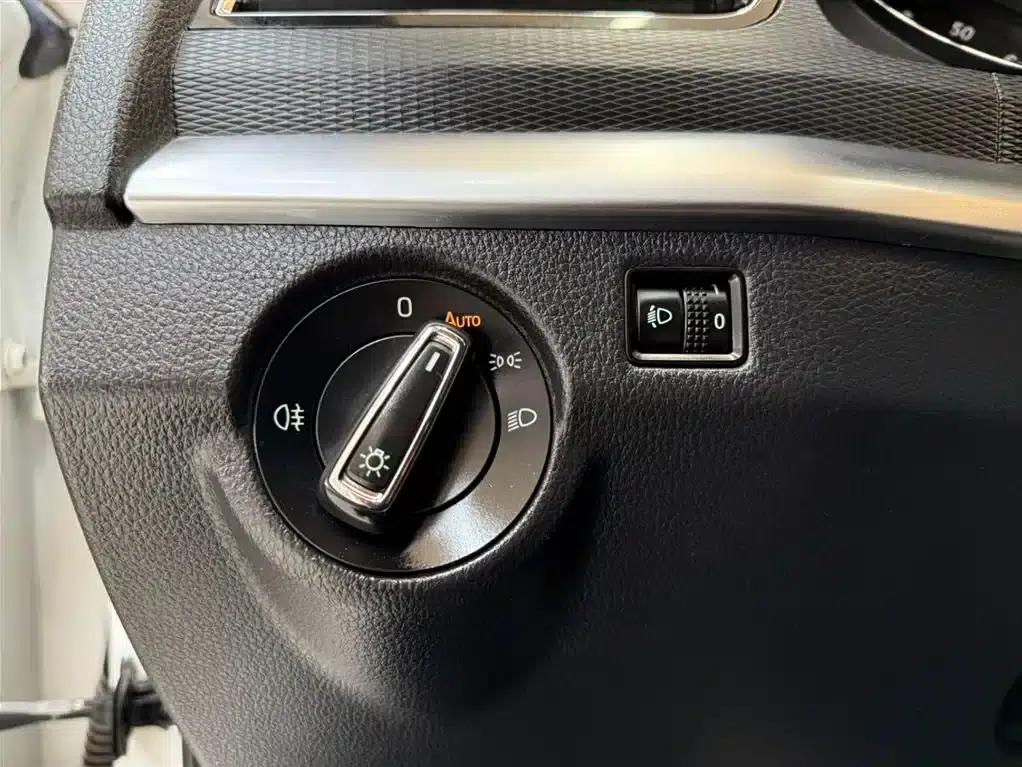 Kamiq 2022 1.5L Automatic Comfort Edition — миниатюра 9