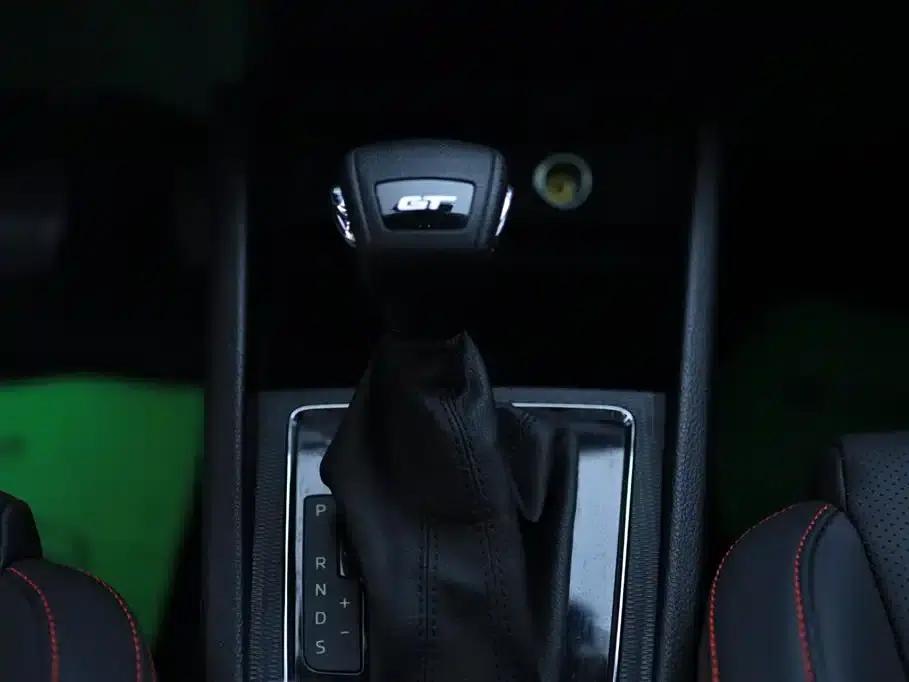 2021 Kamiq GT TSI230 DSG Flagship Edition — миниатюра 9