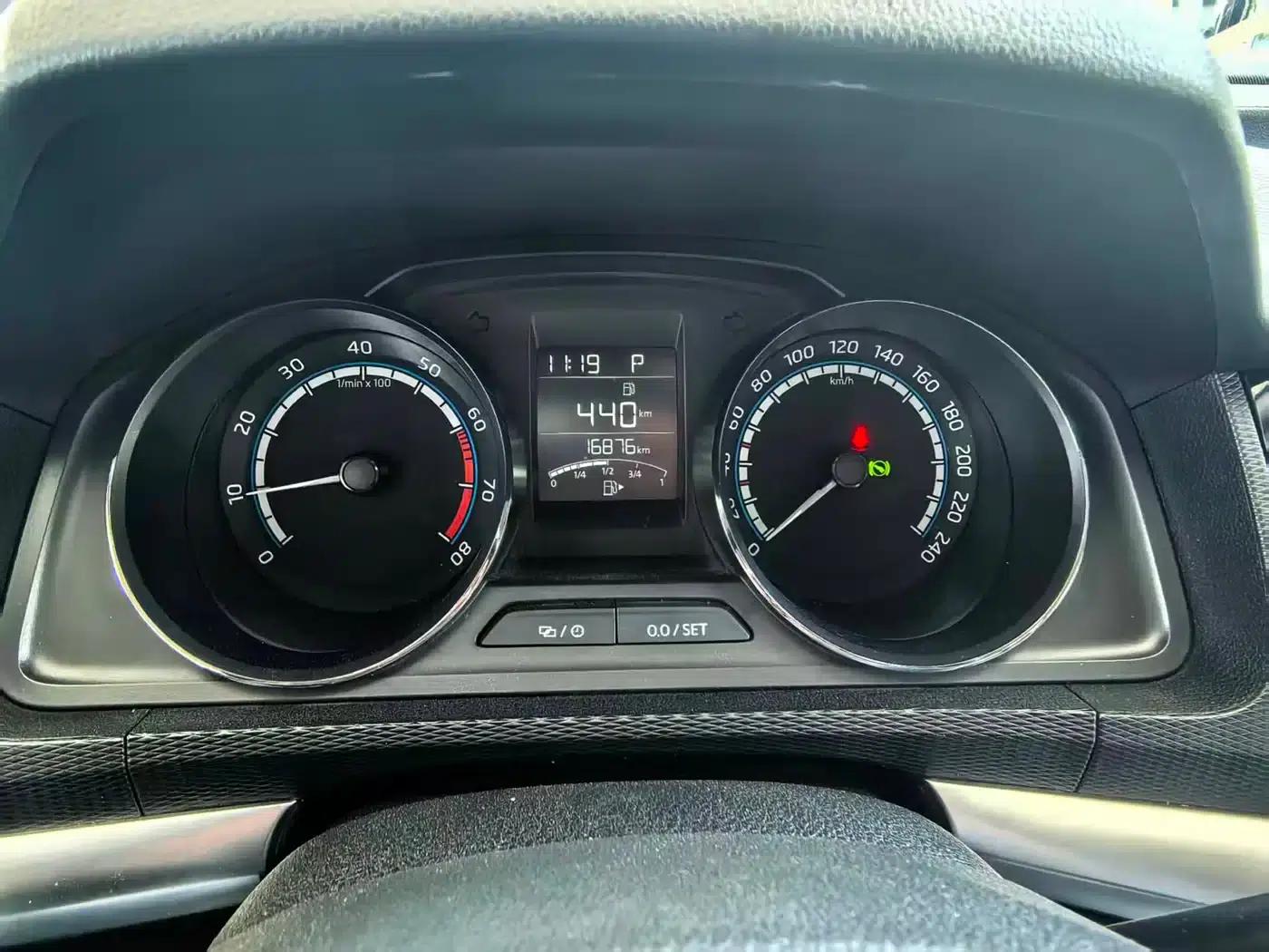 Kamiq 2023 1.5L Automatic Comfort Edition — миниатюра 10