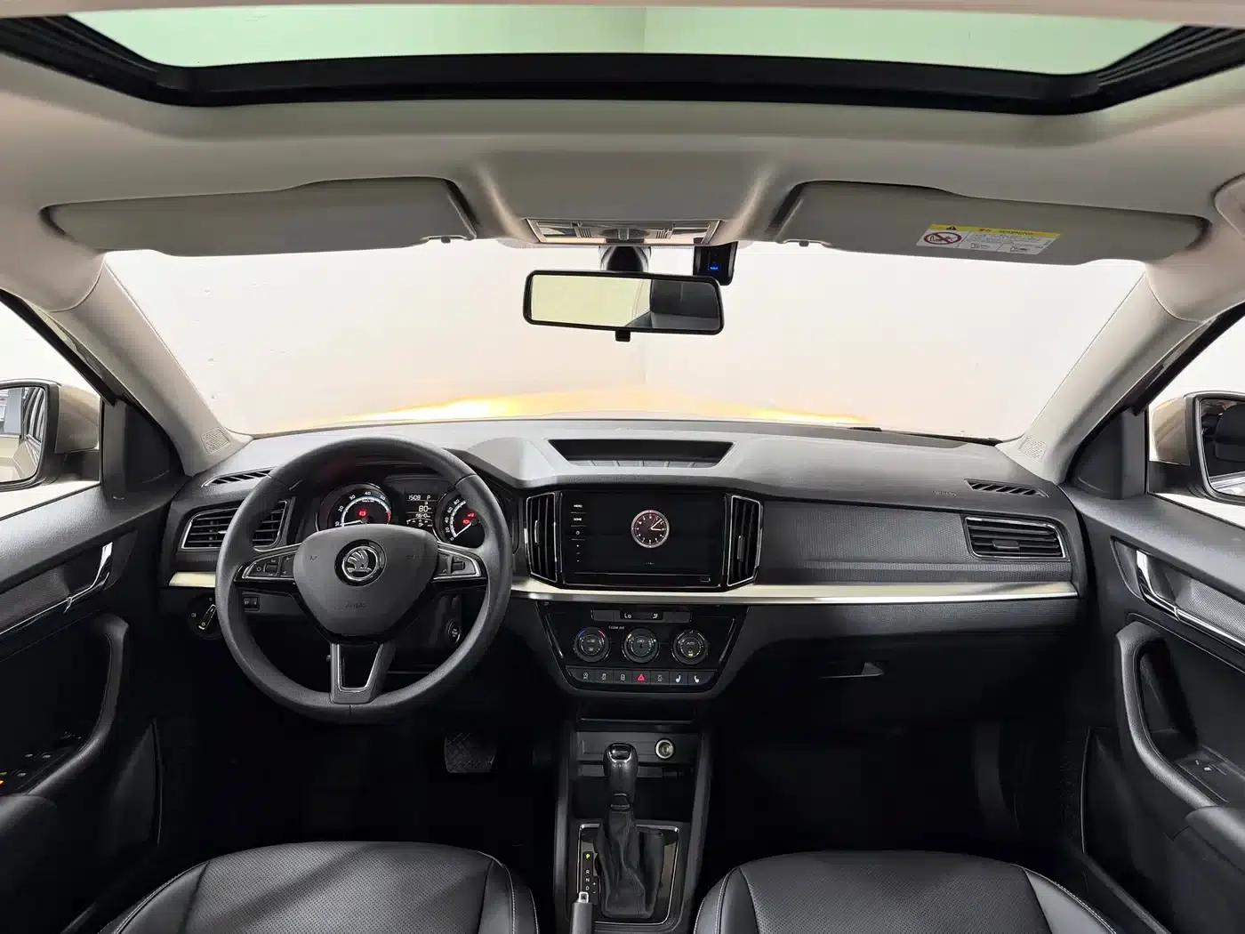Kamiq 2022 1.5L Automatic Comfort Edition — миниатюра 11