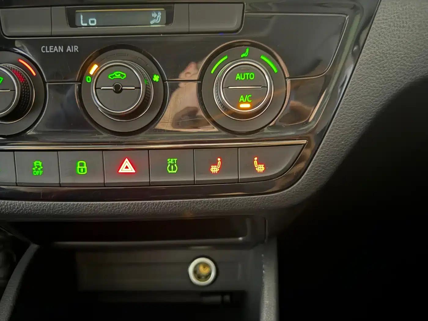 Kamiq 2022 1.5L Automatic Comfort Edition — миниатюра 20