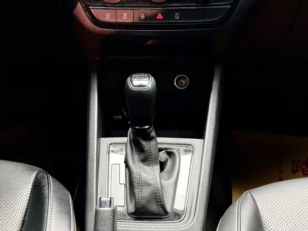 Kamiq 2022 1.5L Automatic Comfort Edition — миниатюра 8