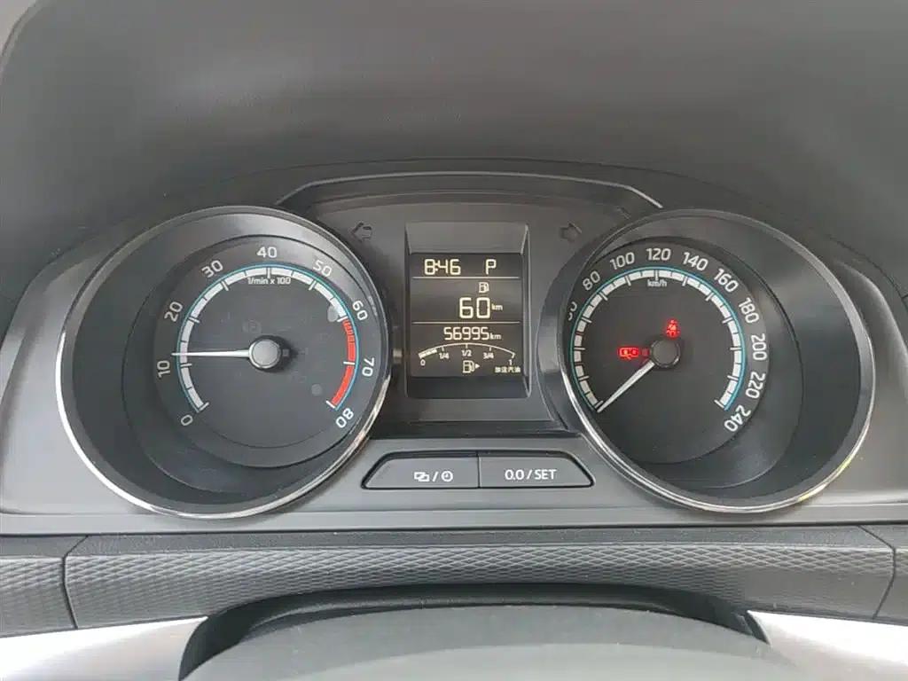 Kamiq 2020 1.5L Automatic Comfort Edition — миниатюра 12