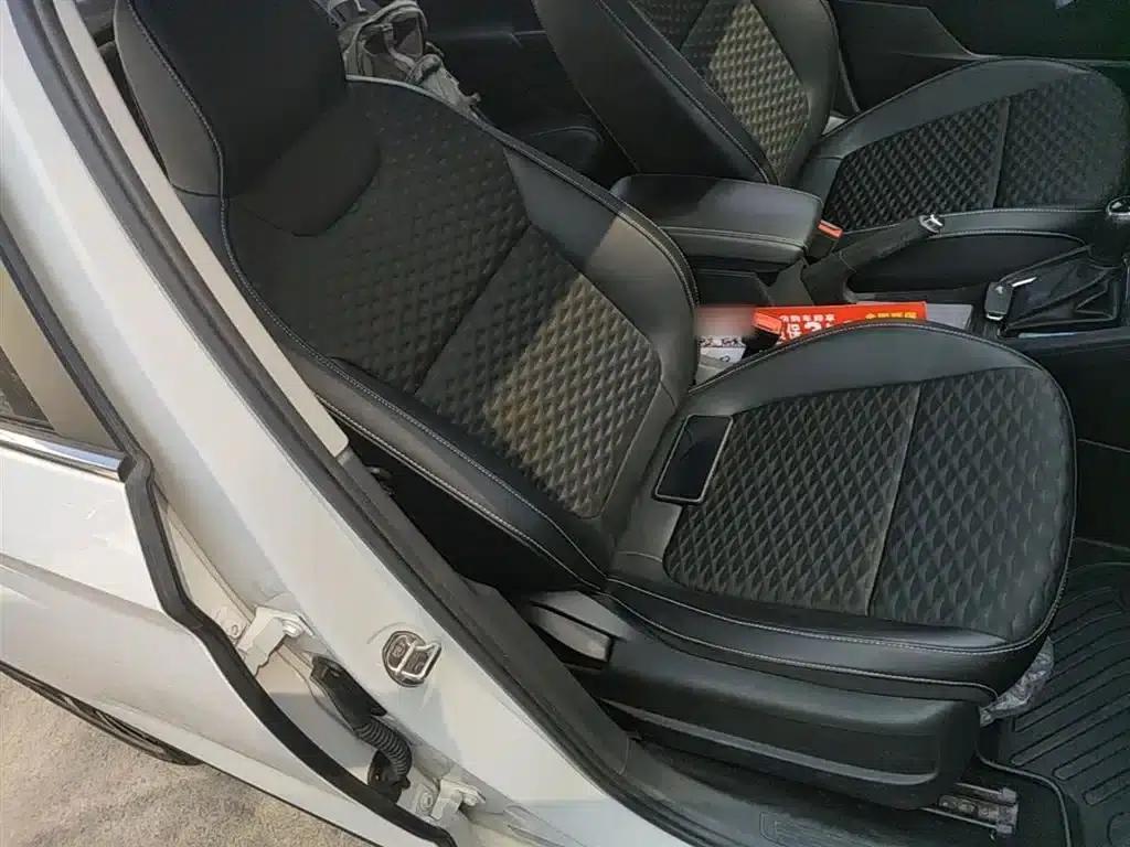 Kamiq 2020 1.5L Automatic Comfort Edition — миниатюра 25