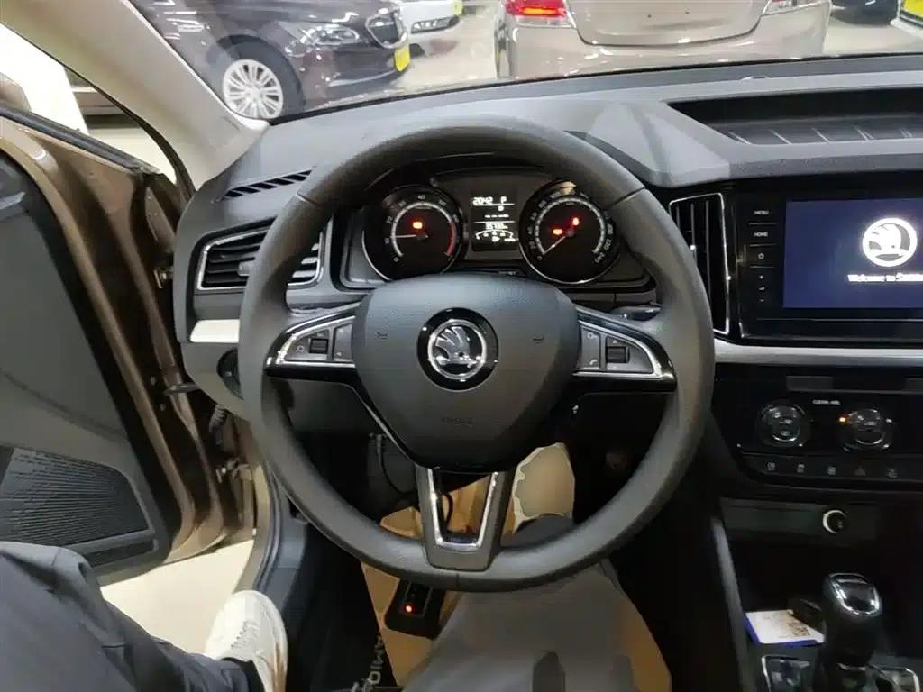Kamiq 2020 1.5L Automatic Comfort Edition — миниатюра 11