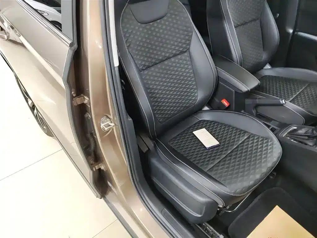 Kamiq 2020 1.5L Automatic Comfort Edition — миниатюра 25