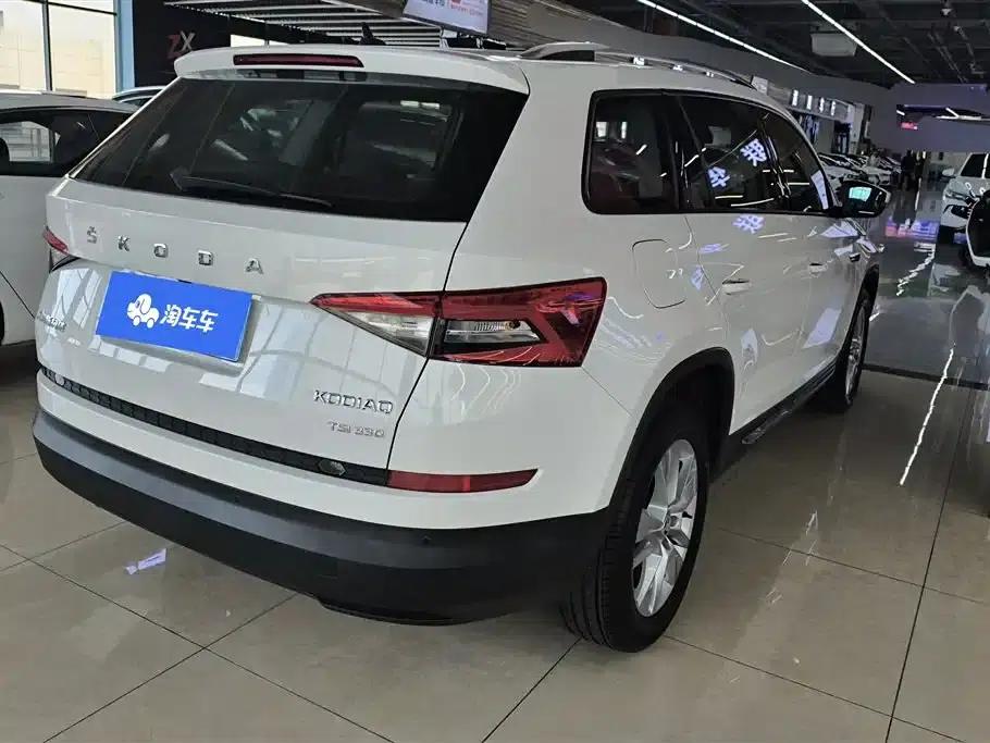 2020 Skoda Kodiaq TSI330 5-seater 2WD Comfort Edition — миниатюра 3