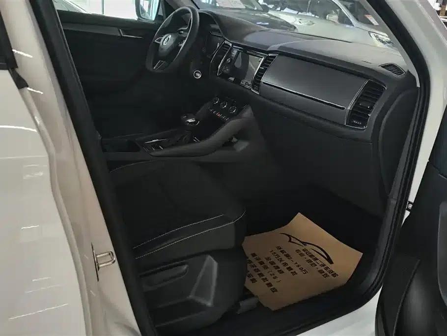2020 Skoda Kodiaq TSI330 5-seater 2WD Comfort Edition — миниатюра 8