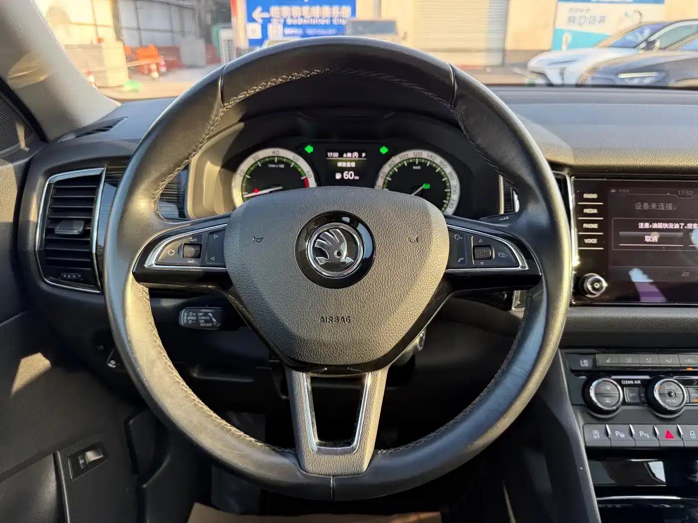 2018 Kodiaq TSI380 7-seater 4WD Flagship Edition — миниатюра 10