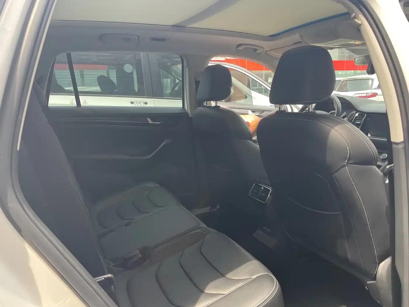 2018 Kodiaq Facelift TSI330 5-seater 2WD Luxury Edition — миниатюра 9