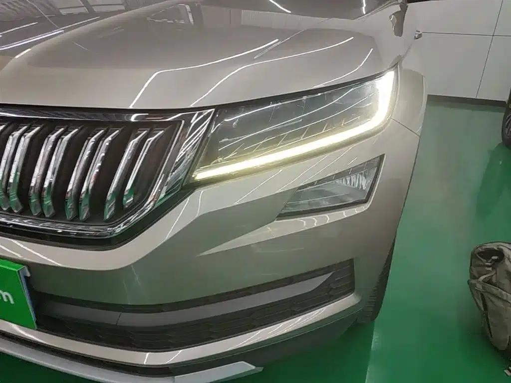 2018 Kodiaq Facelift TSI330 7-Seat 2WD Luxury Edition — миниатюра 24
