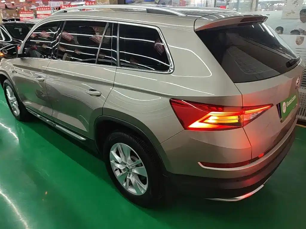 2018 Kodiaq Facelift TSI330 7-Seat 2WD Luxury Edition — миниатюра 5