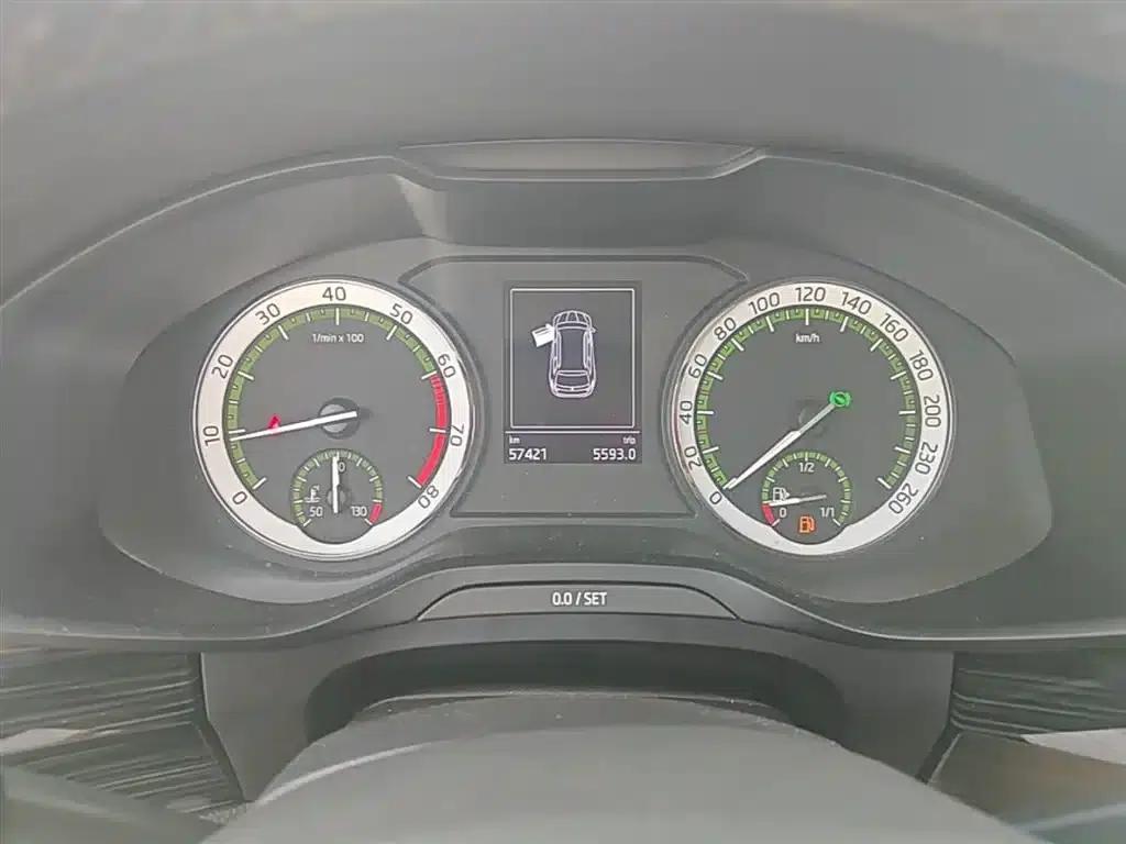2017 Kodiaq TSI330 7-seater 2WD Luxury Edition — миниатюра 12