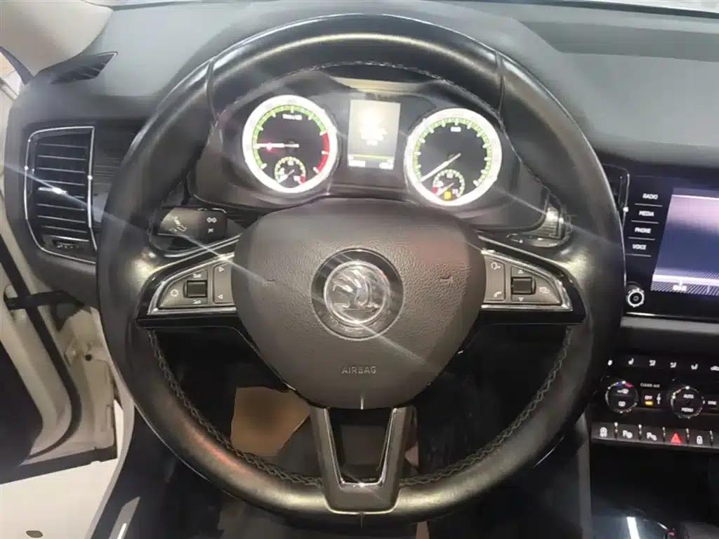 2018 Kodiaq TSI380 7-seater 4WD Flagship Edition — миниатюра 11