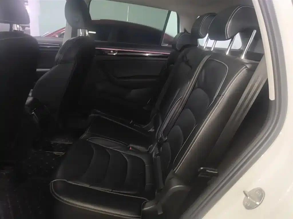 2018 Kodiaq TSI380 7-seater 4WD Flagship Edition — миниатюра 17