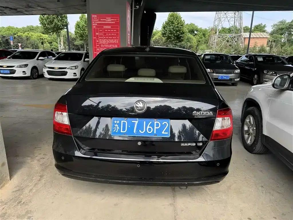 Rapid 2013 1.6L Automatic Smart Selection Model — миниатюра 7